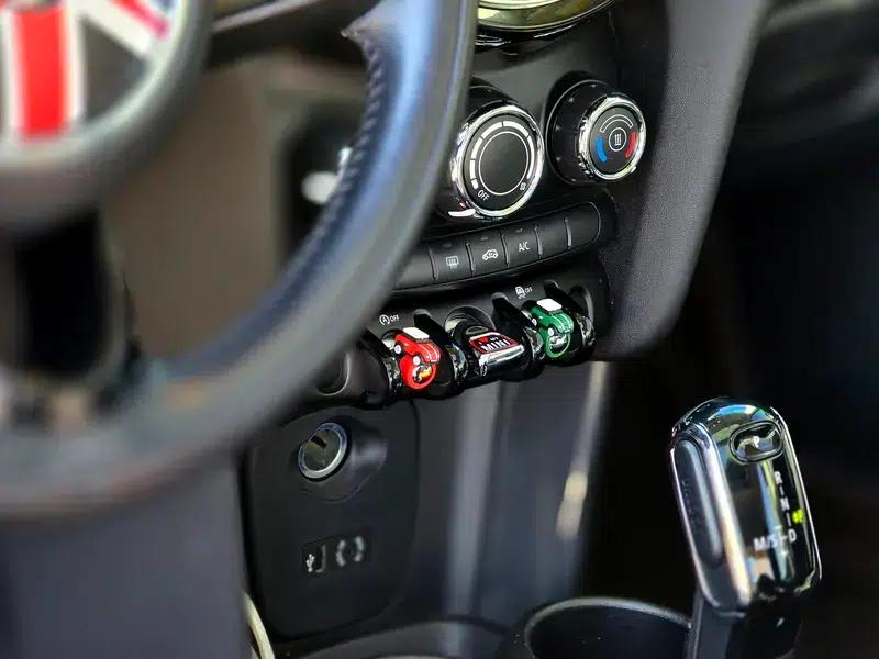 2018 MINI 1.5T ONE PLUS — миниатюра 17