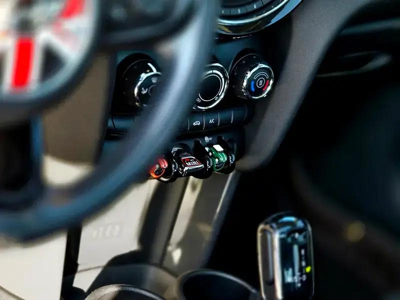 2018 MINI 1.5T ONE PLUS — миниатюра 8