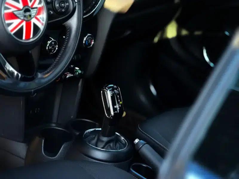 2018 MINI 1.5T ONE PLUS — миниатюра 9
