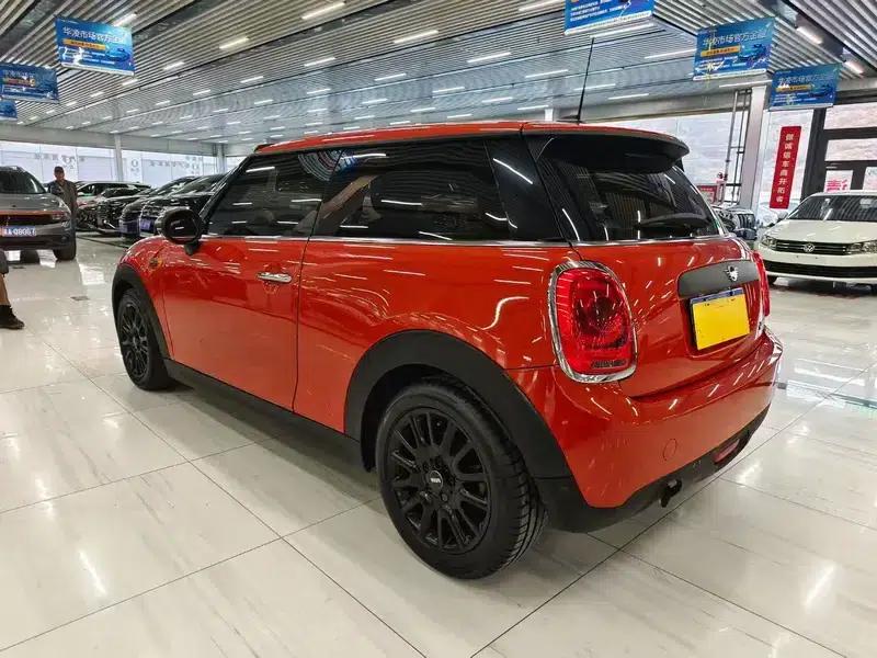 2018 MINI 1.5T ONE PLUS — миниатюра 4