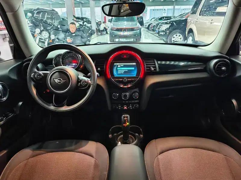2018 MINI 1.5T ONE PLUS — миниатюра 9