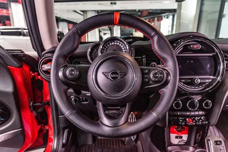 MINI 2020 2.0T COOPER S Classic — миниатюра 12