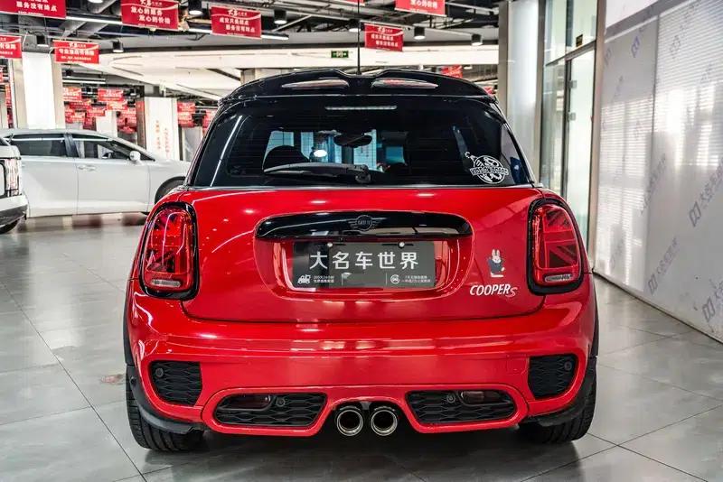 MINI 2020 2.0T COOPER S Classic — миниатюра 5