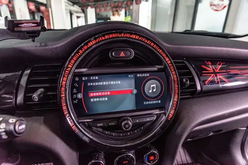 MINI 2020 2.0T COOPER S Classic — миниатюра 7