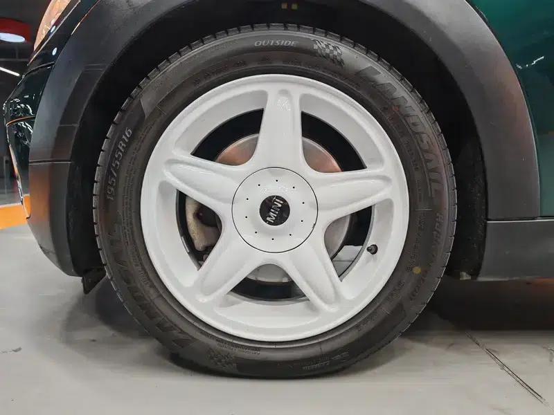 2007 MINI 1.6L COOPER Fun — миниатюра 10