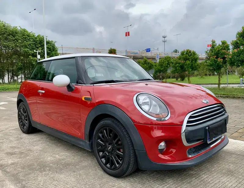 MINI 2016 1.2T ONE Pioneer — миниатюра 3
