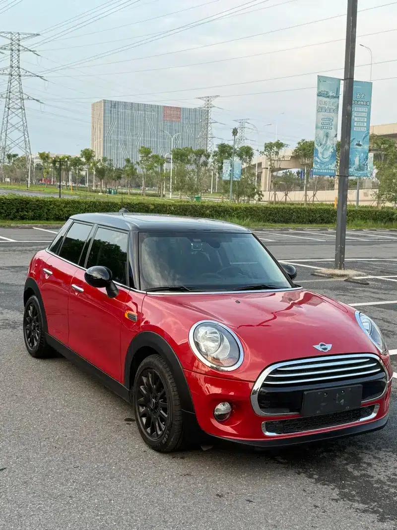 2015 MINI 1.5T COOPER Fun 5-Door — миниатюра 2