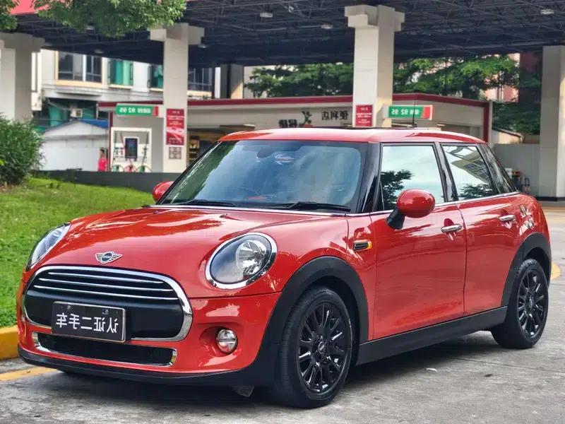 2018 MINI 1.5T ONE 5-Door Edition — миниатюра 1