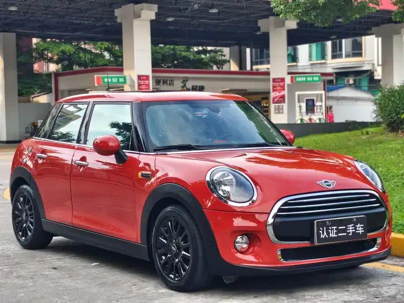 2018 MINI 1.5T ONE 5-Door Edition — миниатюра 3