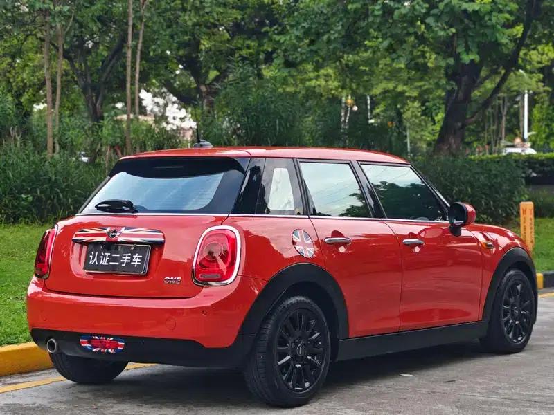 2018 MINI 1.5T ONE 5-Door Edition — миниатюра 5