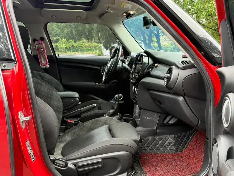 2016 MINI 1.5T COOPER Avant-garde 5-Door Edition — миниатюра 24
