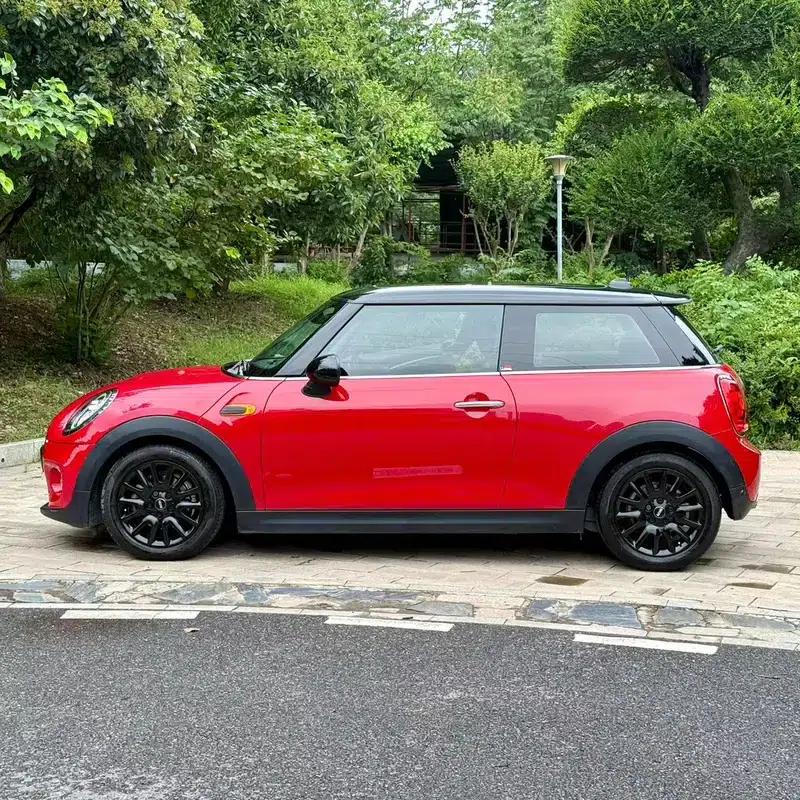 2018 MINI 1.5T ONE PLUS — миниатюра 3