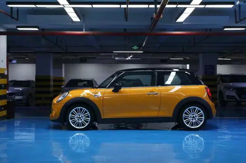 2014 MINI 2.0T COOPER S Fun — миниатюра 2
