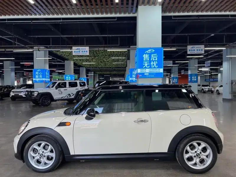 MINI 2012 1.6L COOPER Baker Street — миниатюра 4