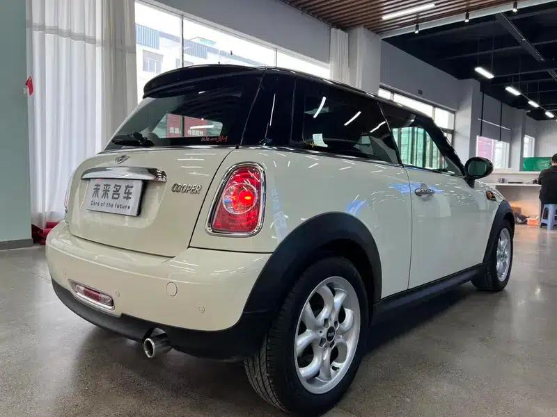 MINI 2012 1.6L COOPER Baker Street — миниатюра 7