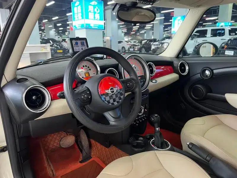 MINI 2012 1.6L COOPER Baker Street — миниатюра 10