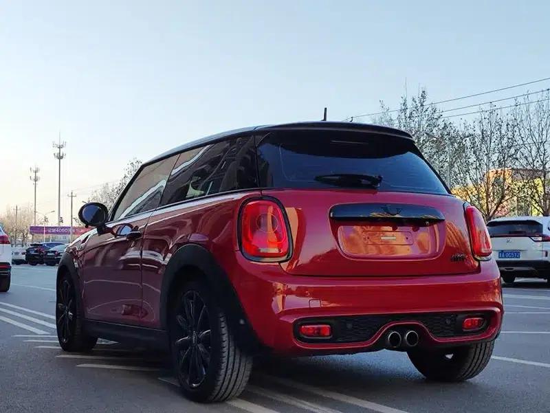 MINI 2017 2.0T COOPER S Racing Car Enthusiast — миниатюра 4
