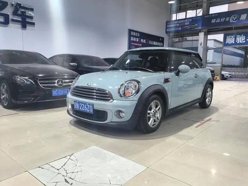 MINI 2012 1.6L ONE Baker Street — миниатюра 1