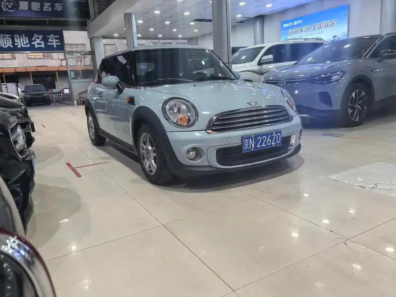MINI 2012 1.6L ONE Baker Street — миниатюра 3