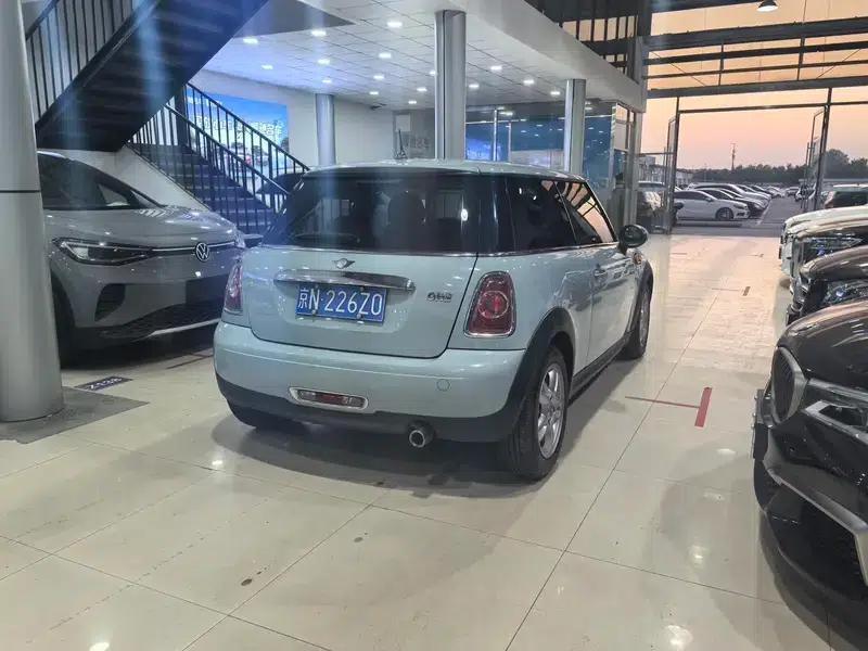 MINI 2012 1.6L ONE Baker Street — миниатюра 6
