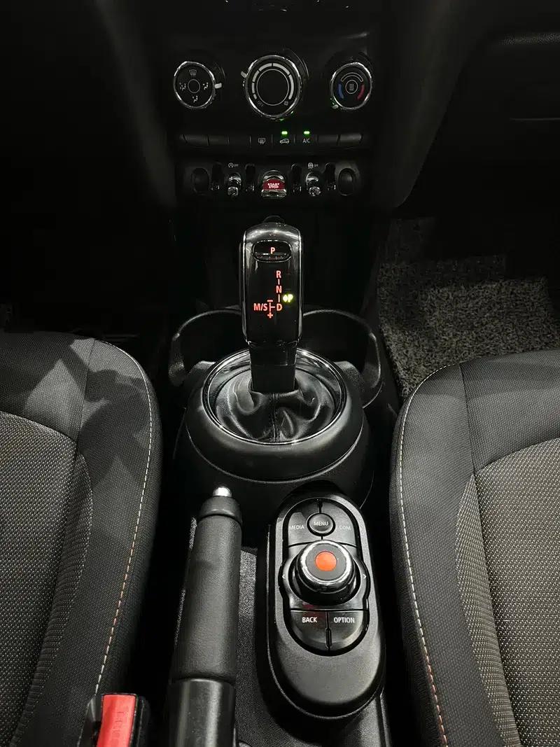 2018 MINI 1.5T ONE PLUS 5-Door — миниатюра 15