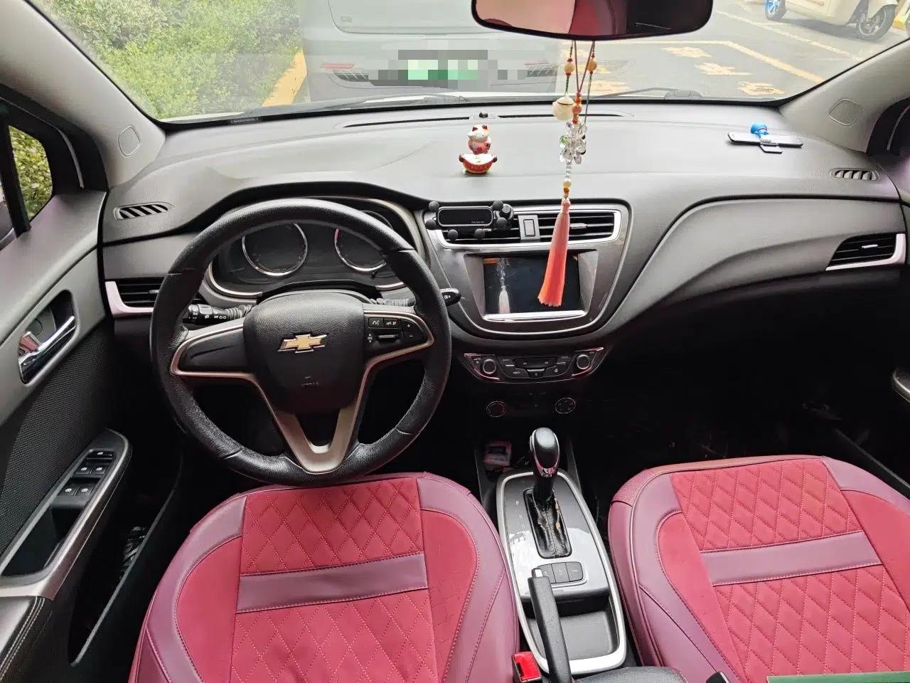Chevrolet Lova RV 2016 1.5L Automatic FunDrive Edition — миниатюра 9