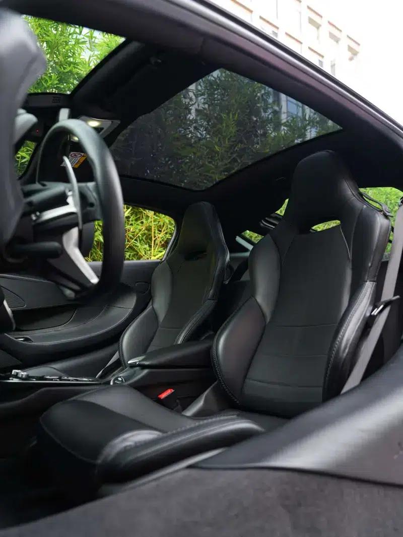 2022 McLaren GT 4.0T Automatic Rear-Wheel Drive 2-Seat Factory Custom Edition — миниатюра 20