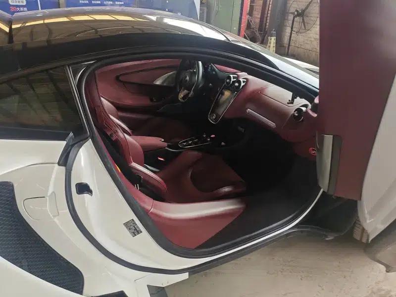 McLaren GT 2023 4.0T Standard Edition — миниатюра 13