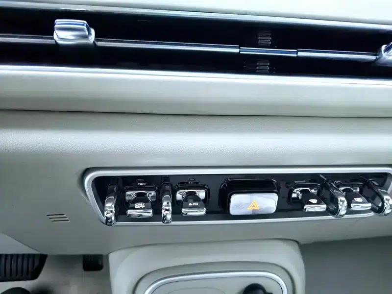 ORA Good Cat 2024 Model 401km Luxury — миниатюра 11