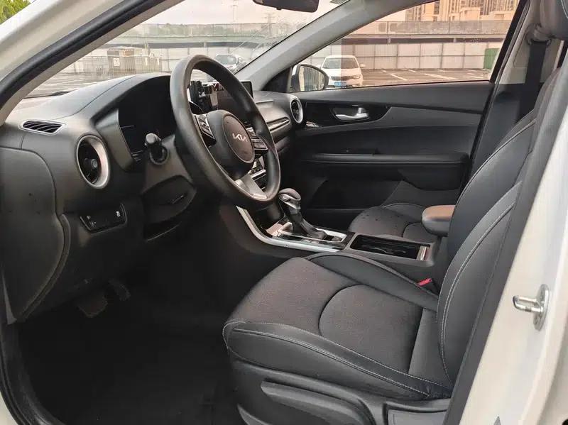 Kia K3 2021 1.5L IVT Youth Edition — миниатюра 8
