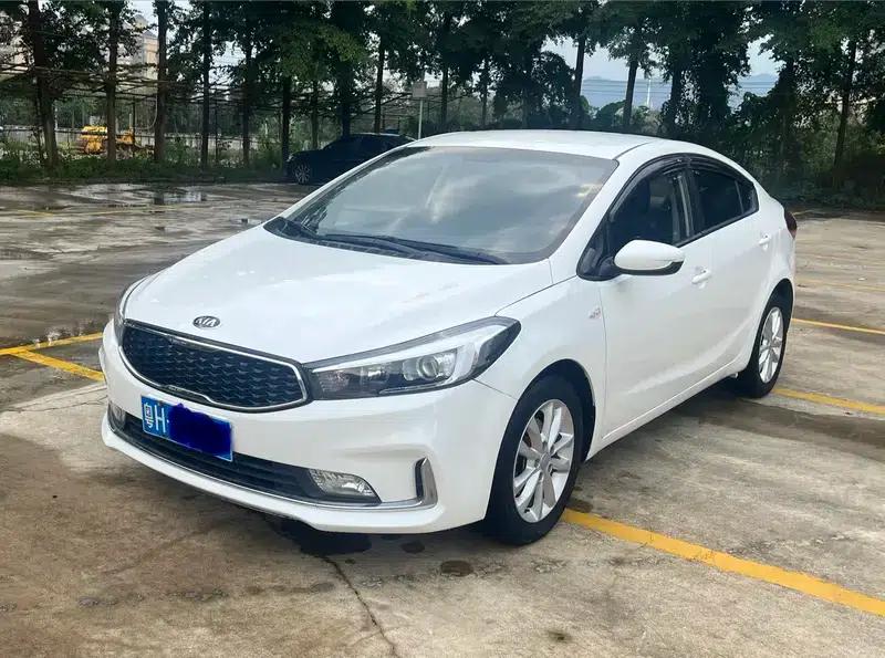Kia K3 2017 1.6L Automatic 15th Anniversary Special Edition GLS — миниатюра 1