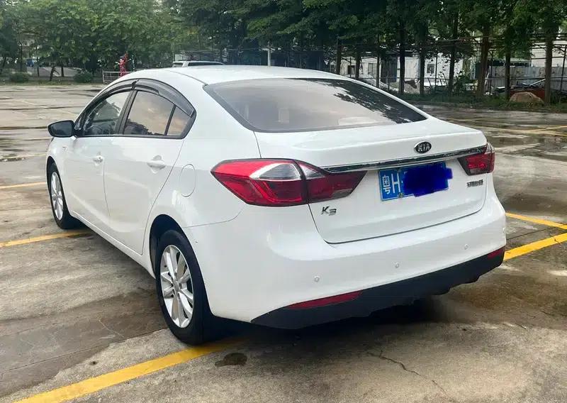 Kia K3 2017 1.6L Automatic 15th Anniversary Special Edition GLS — миниатюра 4