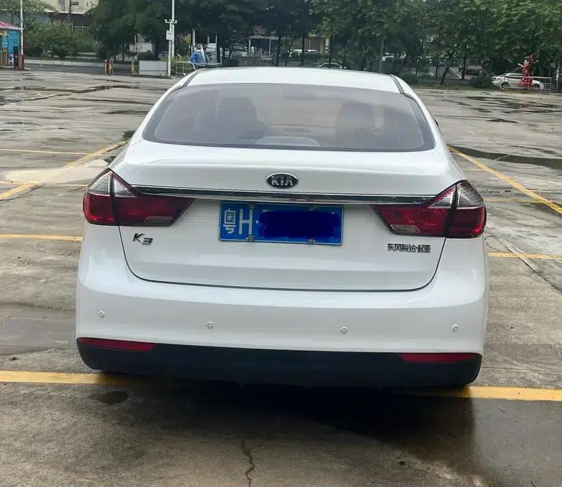 Kia K3 2017 1.6L Automatic 15th Anniversary Special Edition GLS — миниатюра 5