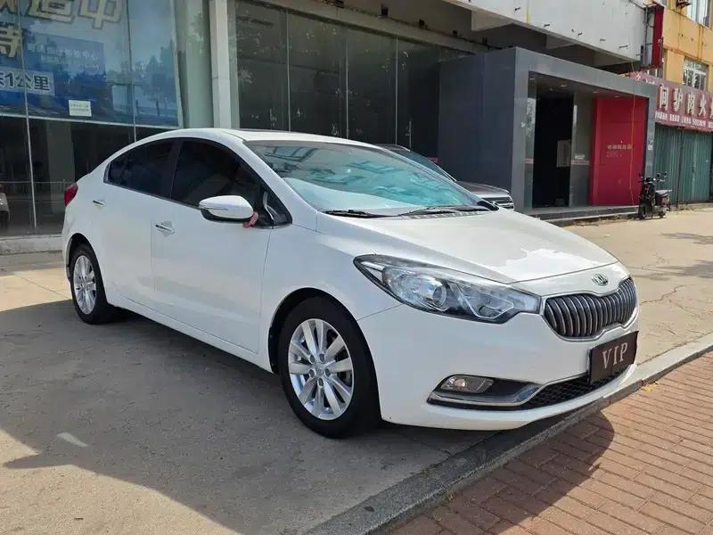 Kia K3 2015 1.6L Manual GLS — миниатюра 3