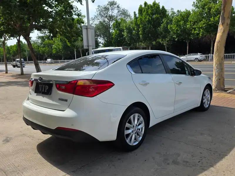 Kia K3 2015 1.6L Manual GLS — миниатюра 6