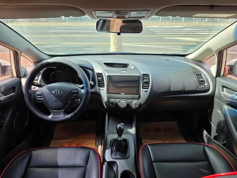 Kia K3 2015 1.6L Manual GLS — миниатюра 7