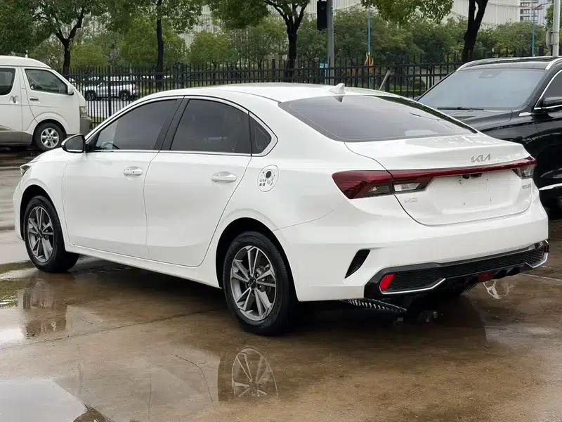 Kia K3 2023 1.5L IVT Luxury Edition — миниатюра 4