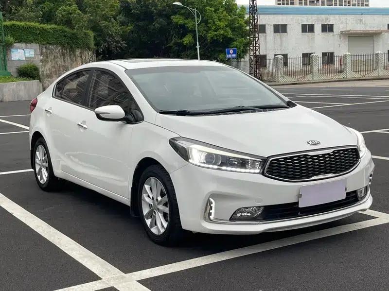 Kia K3 2016 1.6L Automatic GLS — миниатюра 3