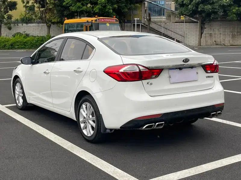 Kia K3 2016 1.6L Automatic GLS — миниатюра 5