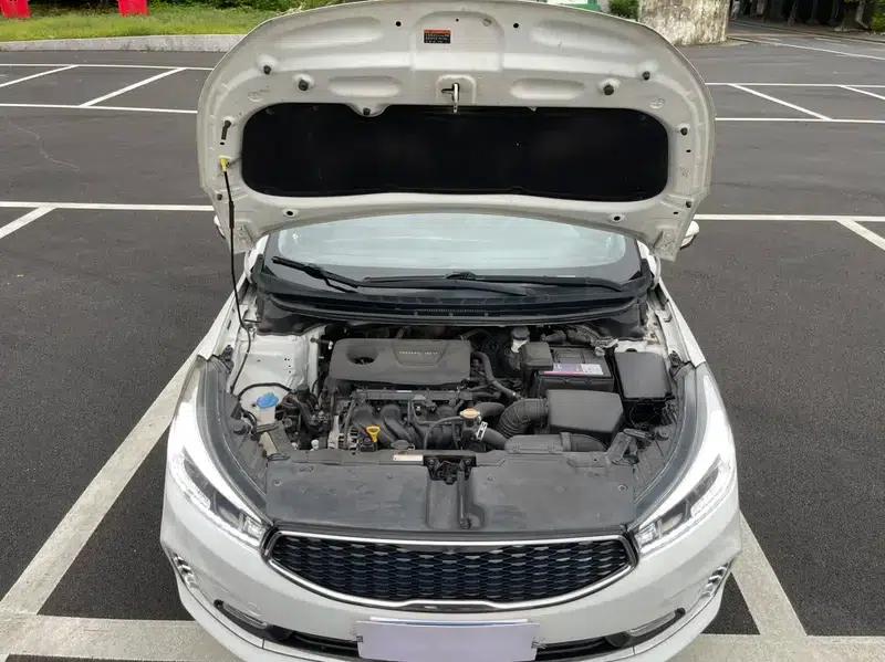 Kia K3 2016 1.6L Automatic GLS — миниатюра 8
