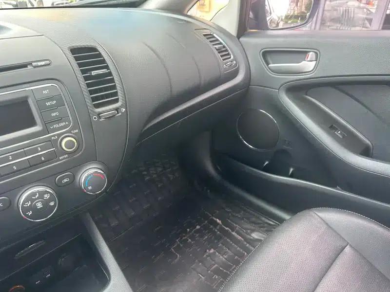 Kia K3 2013 1.6L Manual GLS — миниатюра 10