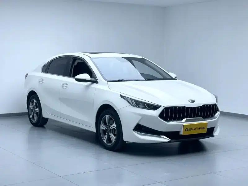 Kia K3 2019 1.5L CVT Smart Connected Edition — миниатюра 3