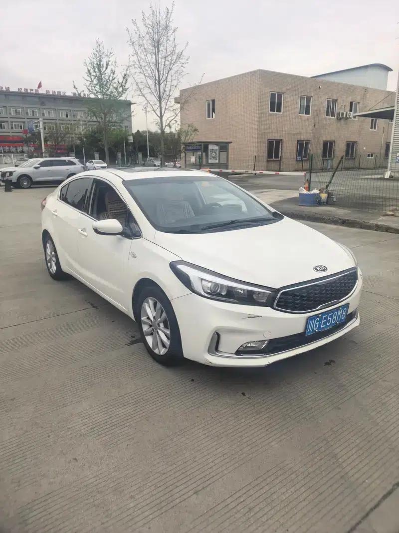 Kia K3 2017 1.6L Automatic 15th Anniversary Special Edition GLS — миниатюра 3