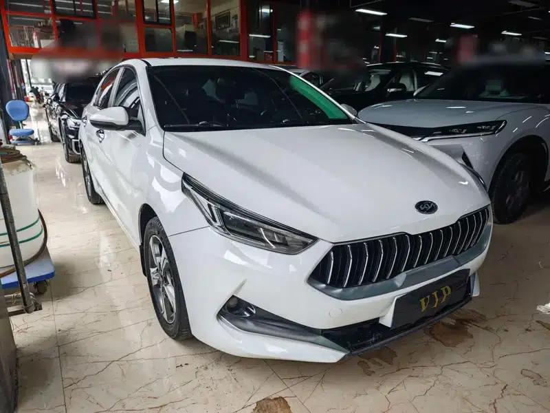Kia K3 2019 1.5L CVT Smart Connected Edition — миниатюра 3