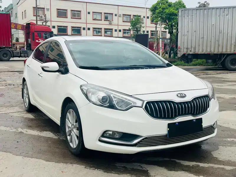 Kia K3 2013 1.6L Automatic GLS — миниатюра 3