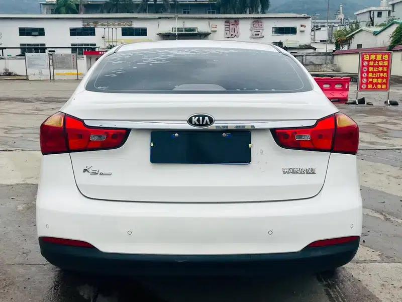 Kia K3 2013 1.6L Automatic GLS — миниатюра 5