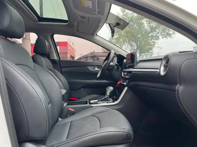 Kia K3 2021 1.5L IVT Youth Edition — миниатюра 8