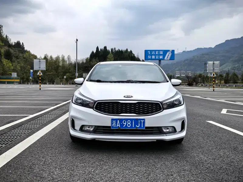 Kia K3 2017 1.6L Automatic 15th Anniversary Special Edition GLS — миниатюра 2