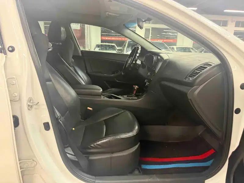 Kia K5 2015 2.0L Automatic LUX — миниатюра 9