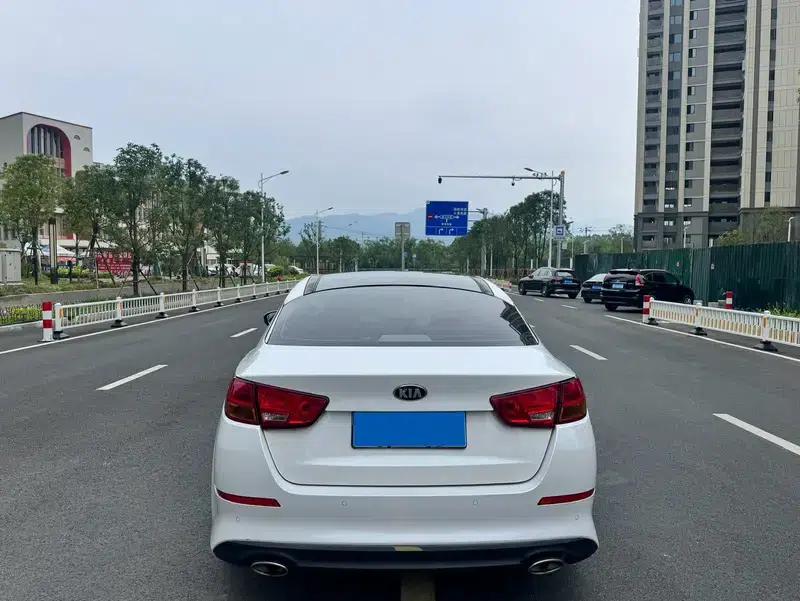 Kia K5 2014 2.0L Automatic Luxury — миниатюра 6